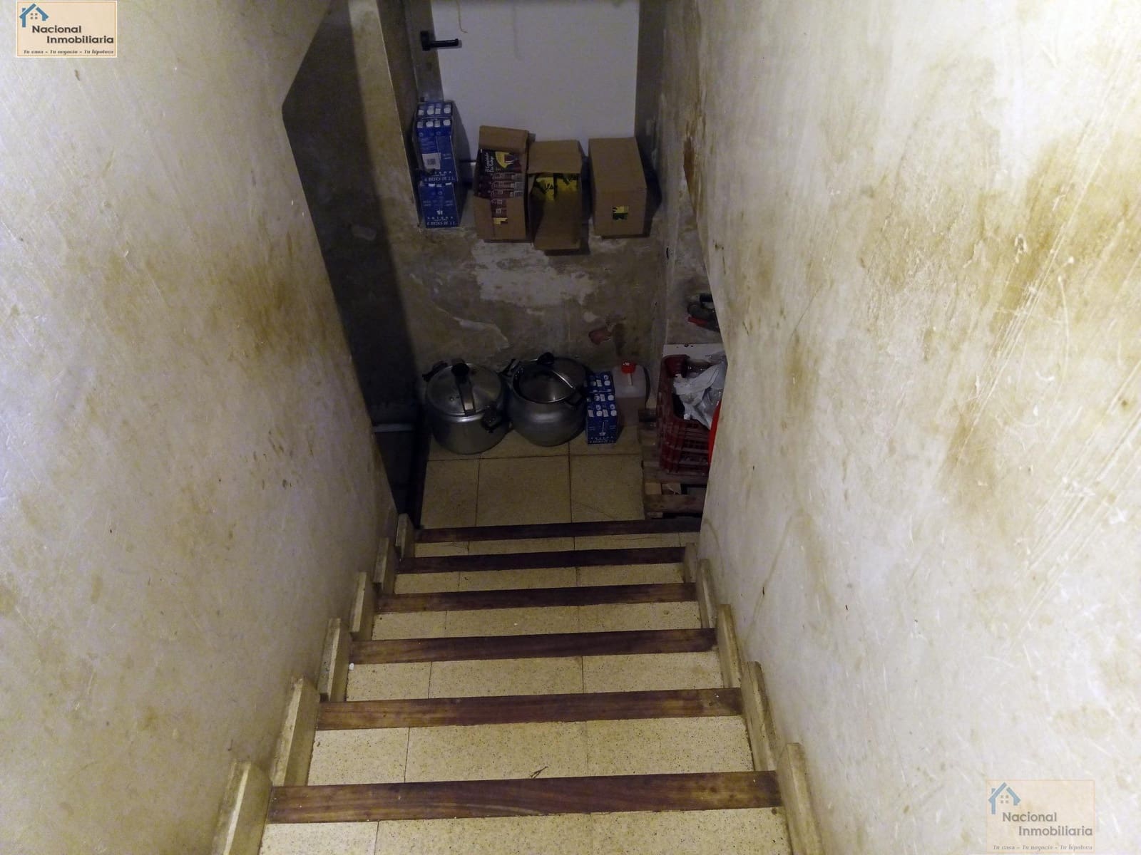 8 bedroom Commercial for sale in Collado Hermoso with garage - € 1,100,000 (Ref: 9765403)