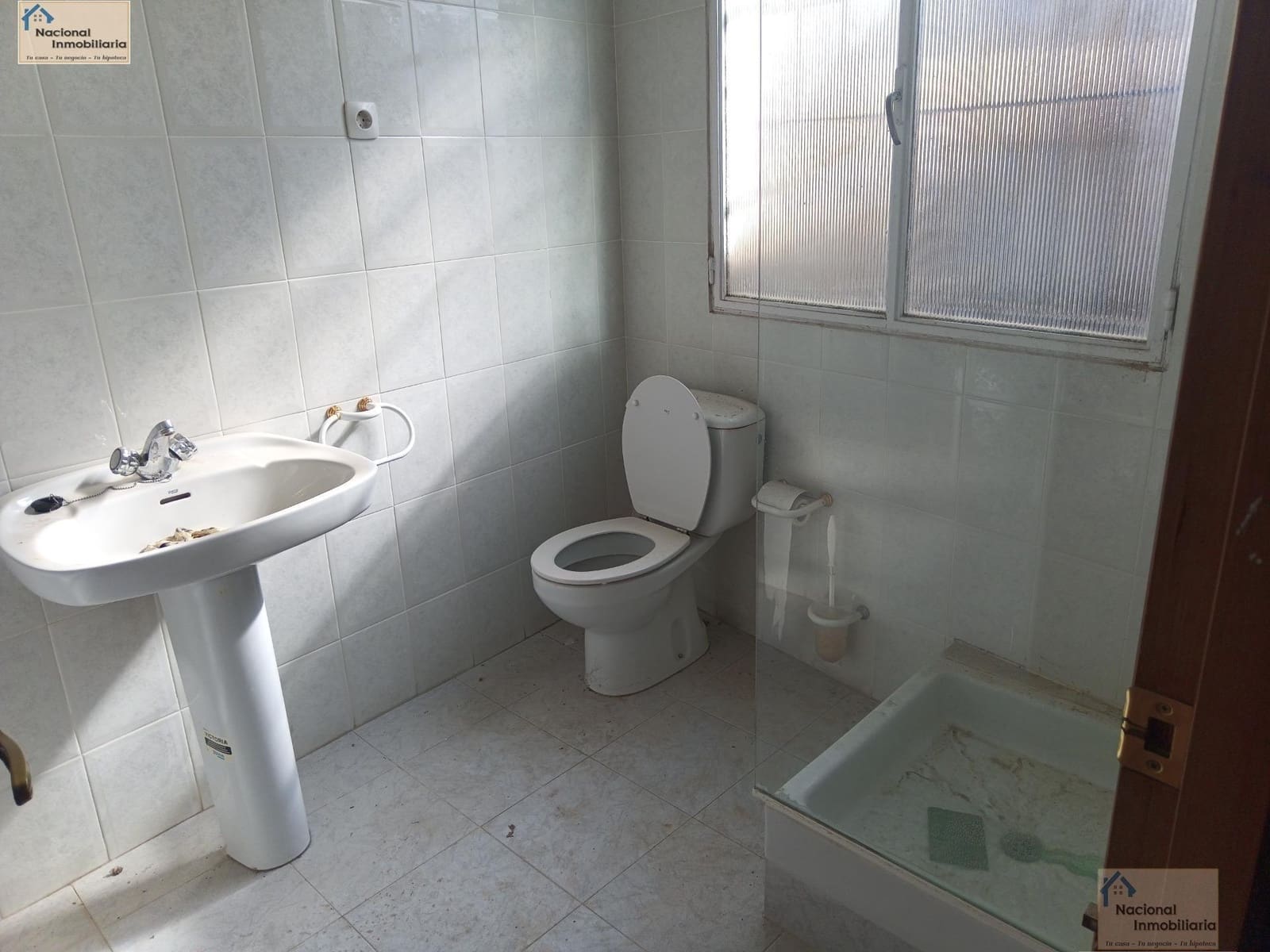 Commercial for sale in Gomara - € 16,000 (Ref: 9765404)