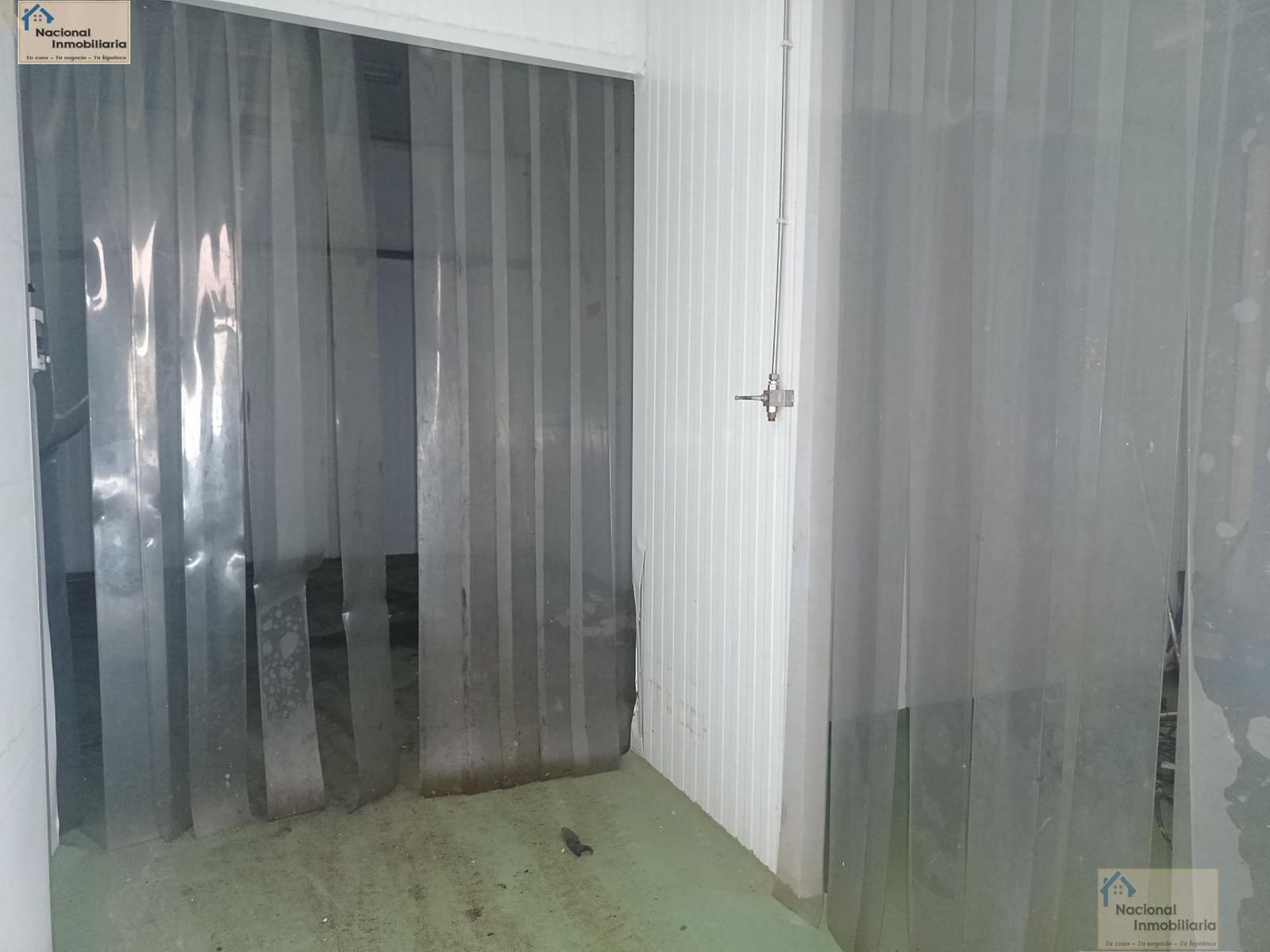 Business for sale in Olmedo - € 199,500 (Ref: 9765408)