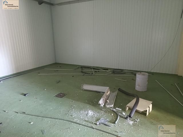 Business for sale in Olmedo - € 199,500 (Ref: 9765408)