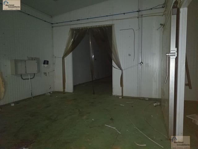 Business for sale in Olmedo - € 199,500 (Ref: 9765408)