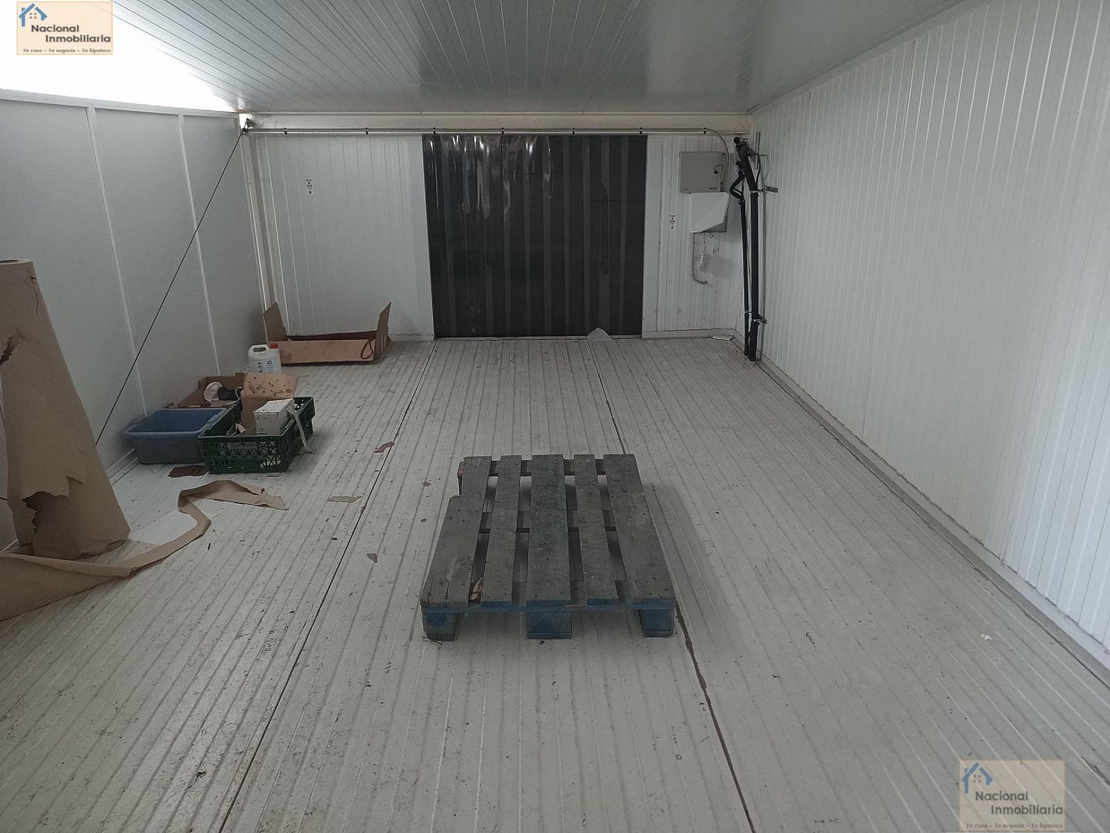 Business for sale in Olmedo - € 199,500 (Ref: 9765408)