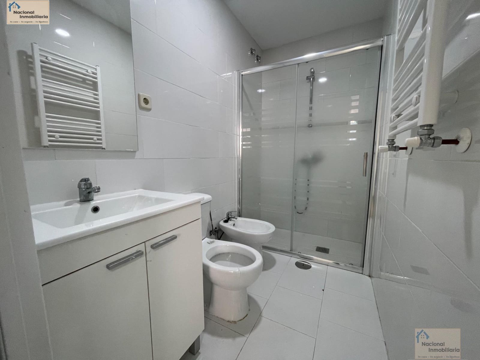 4 bedroom Villa for sale in Los Angeles de San Rafael - € 297,000 (Ref: 9765409)