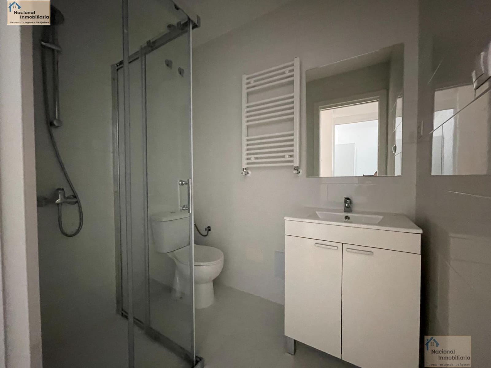 4 bedroom Villa for sale in Los Angeles de San Rafael - € 297,000 (Ref: 9765409)