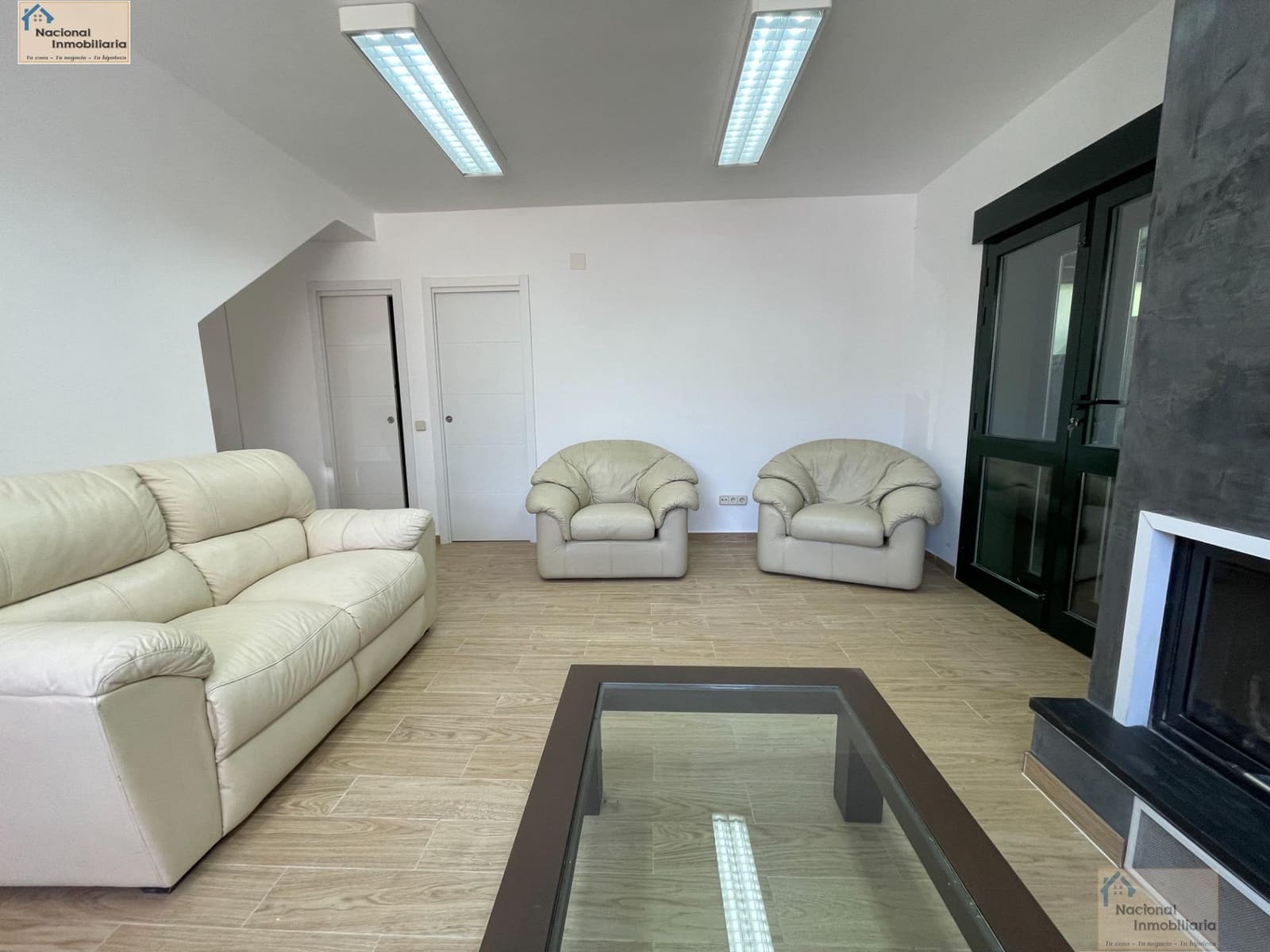 4 bedroom Villa for sale in Los Angeles de San Rafael - € 297,000 (Ref: 9765409)