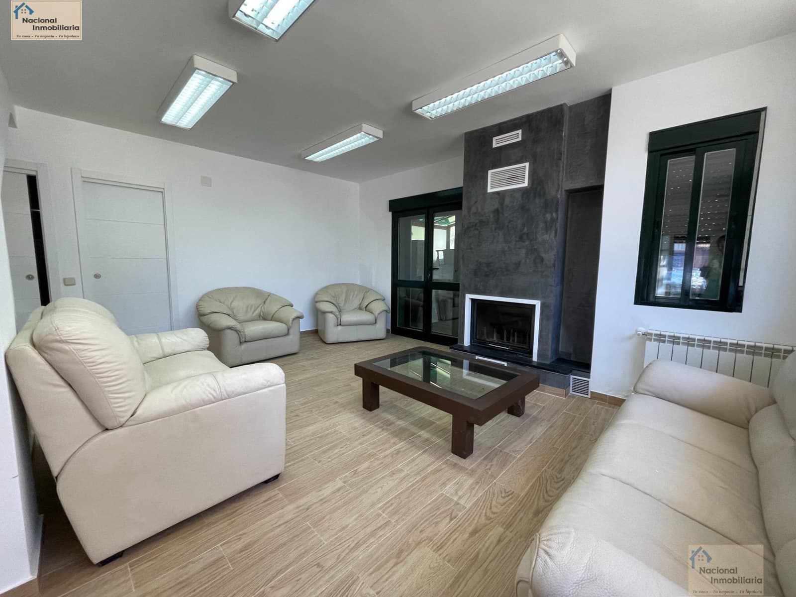 4 bedroom Villa for sale in Los Angeles de San Rafael - € 297,000 (Ref: 9765409)