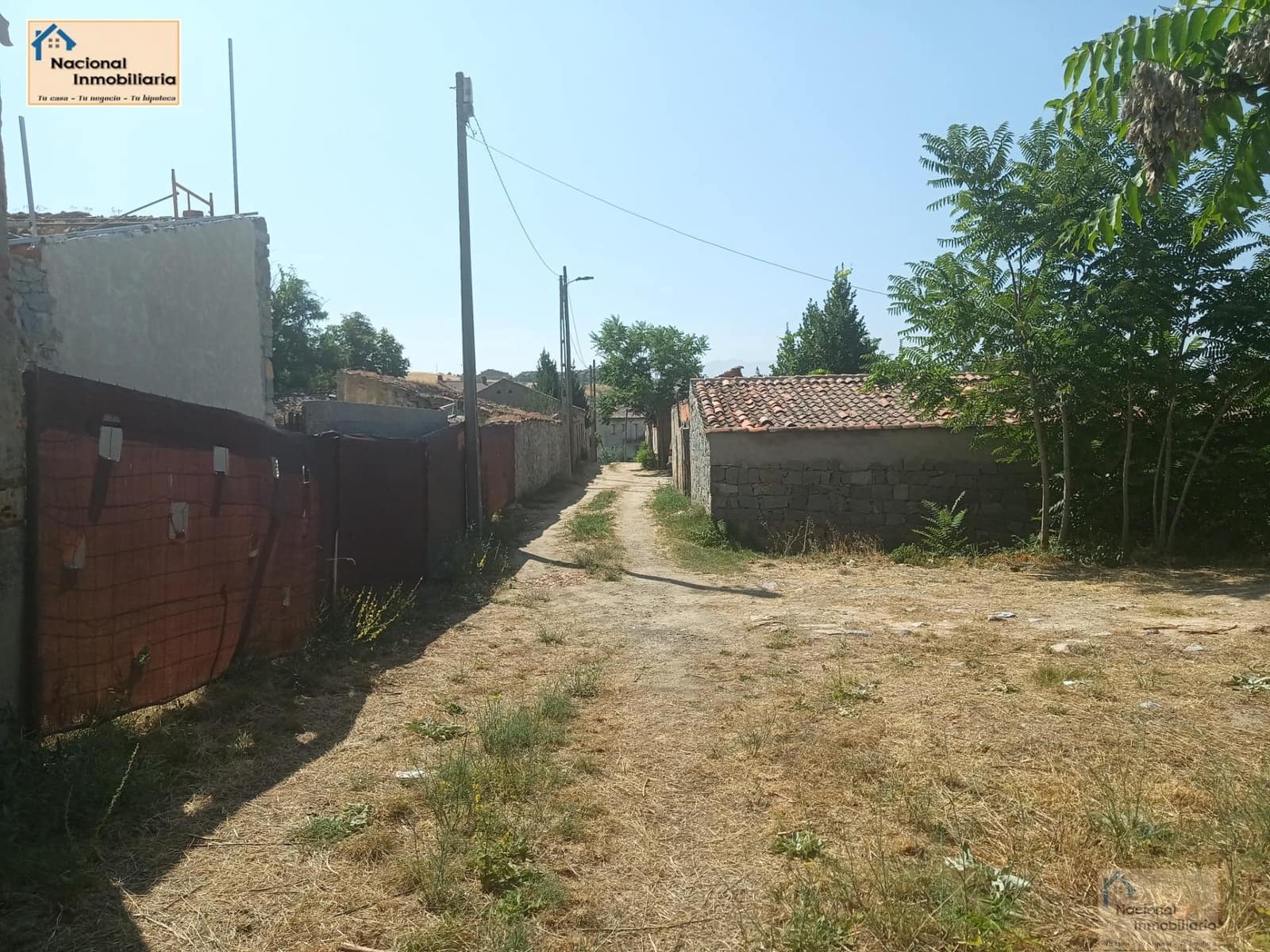 Building Plot for sale in Segovia city - € 65,000 (Ref: 9765412)