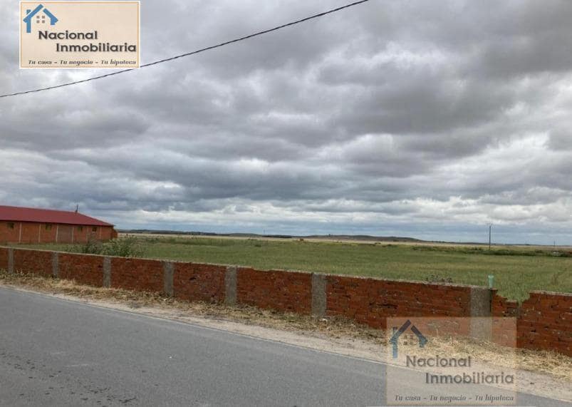 Building Plot for sale in Montejo de Arevalo - € 58,000 (Ref: 9765414)