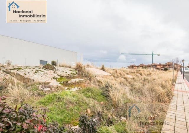 Building Plot for sale in Avila city - € 991,800 (Ref: 9765419)