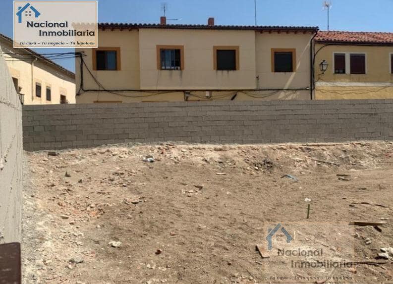 Building Plot for sale in Arevalo - € 98,000 (Ref: 9765421)