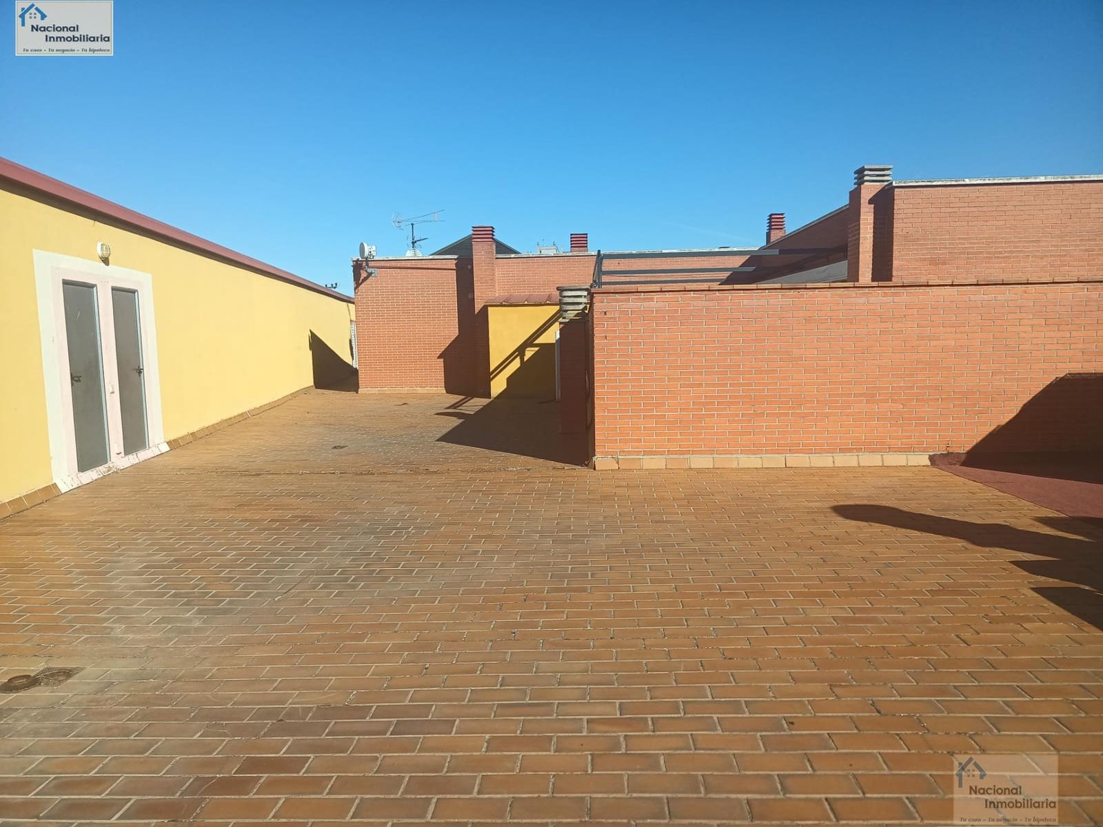 Commercial for sale in Valladolid city - € 19,900 (Ref: 9765424)
