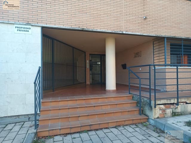 Garage for sale in Medina del Campo - € 9,900 (Ref: 9765426)