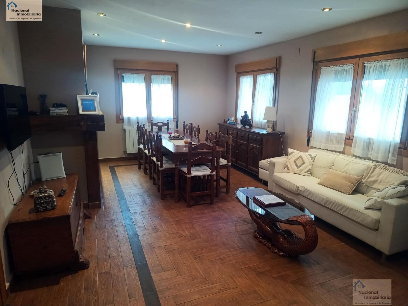 6 bedroom Villa for sale in Palazuelos de Eresma with pool garage - € 549,000 (Ref: 9765427)