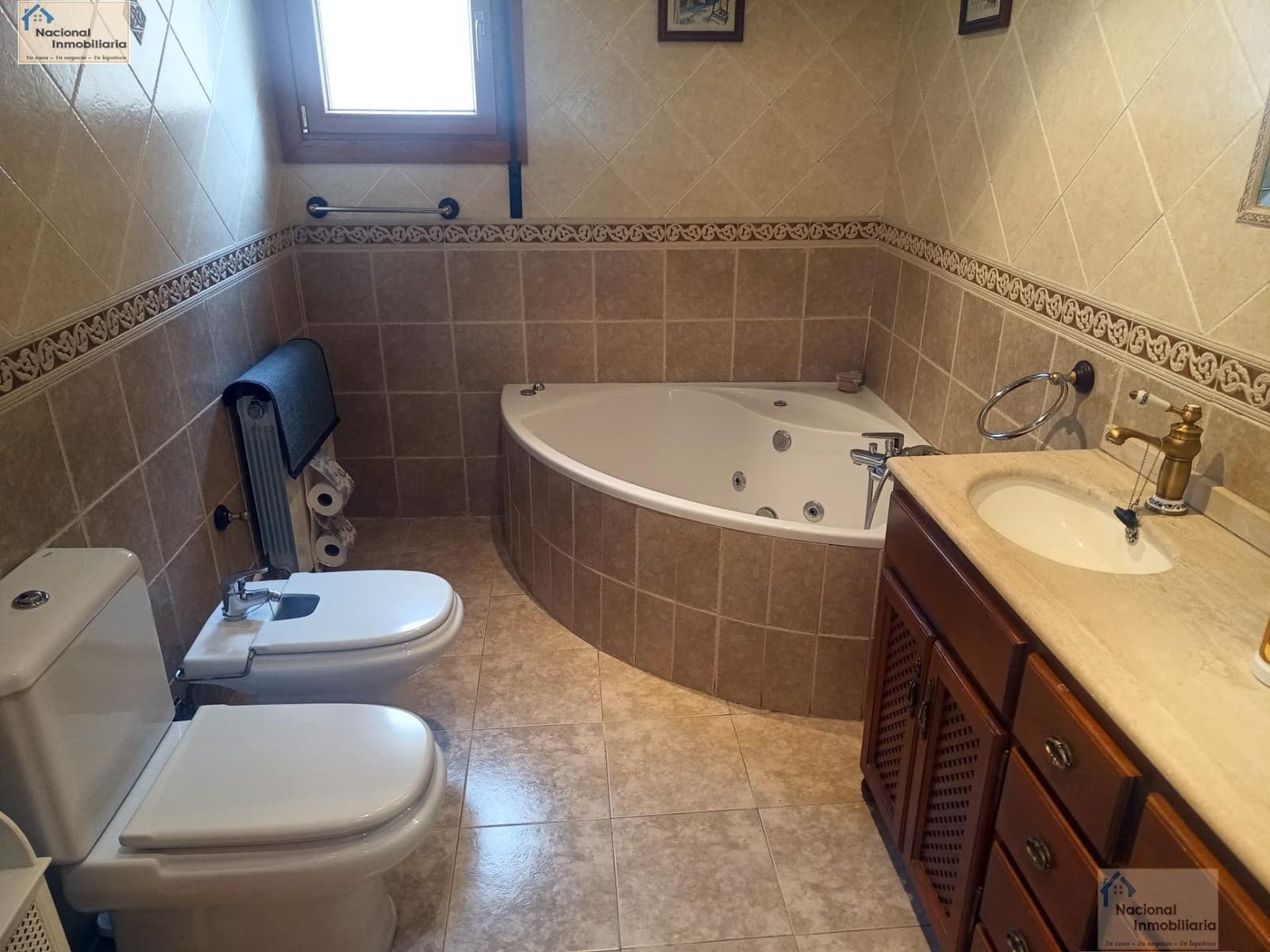 6 bedroom Villa for sale in Palazuelos de Eresma with pool garage - € 549,000 (Ref: 9765427)