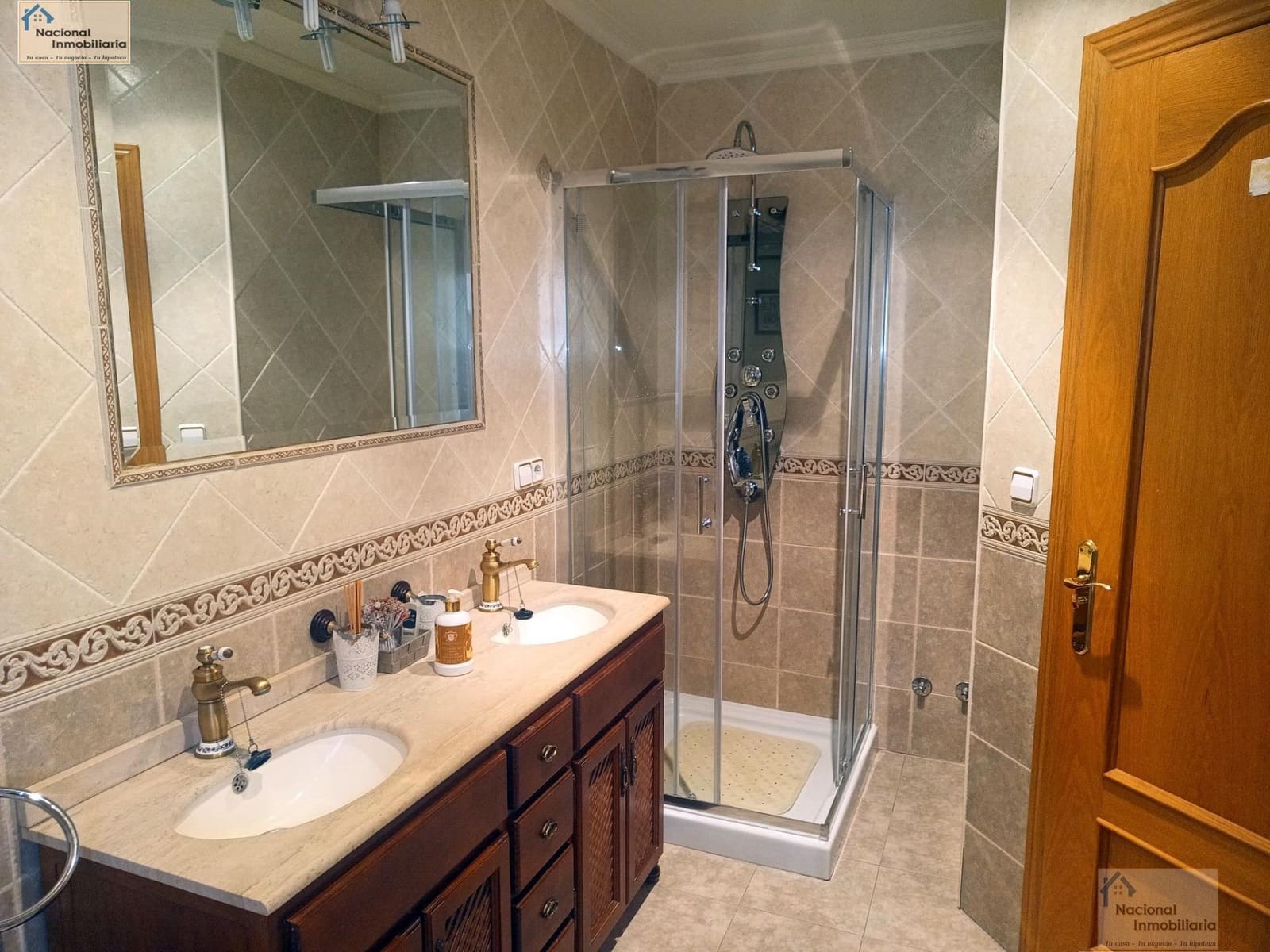 6 bedroom Villa for sale in Palazuelos de Eresma with pool garage - € 549,000 (Ref: 9765427)