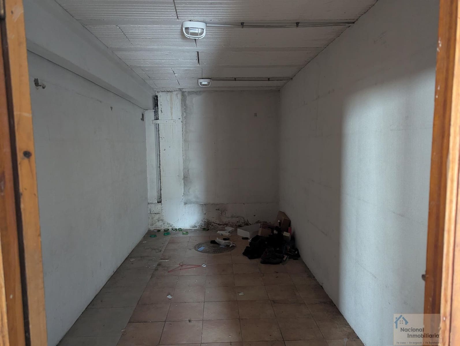 Commercial for sale in Pesquera de Duero with pool - € 250,000 (Ref: 9765430)