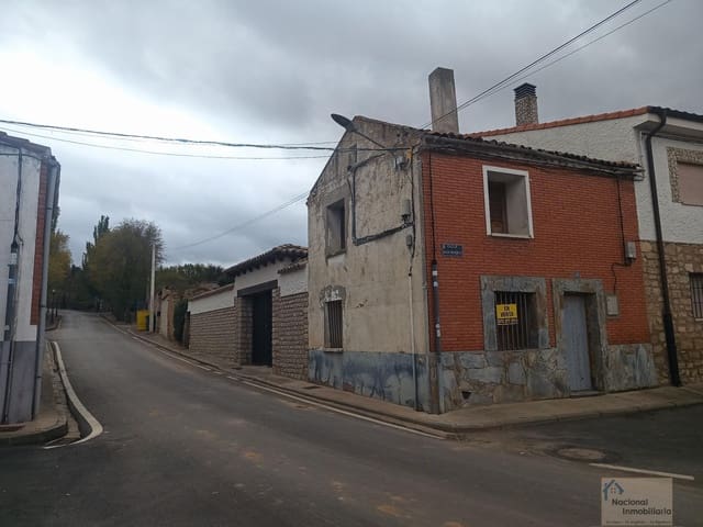 2 bedroom Townhouse for sale in Cubillas de Santa Marta - € 15,000 (Ref: 9765431)