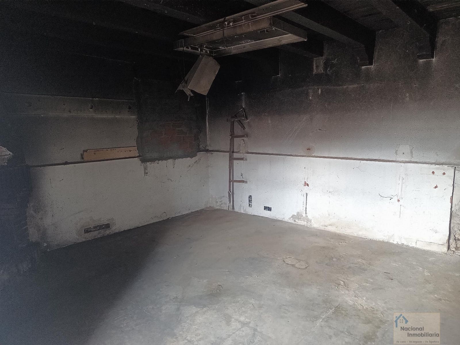 2 bedroom Townhouse for sale in Cubillas de Santa Marta - € 15,000 (Ref: 9765431)