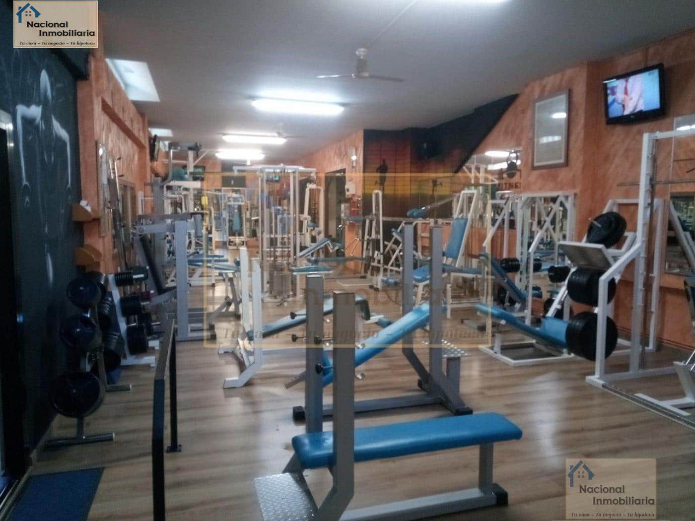 Commercial for sale in Segovia city - € 800,000 (Ref: 9765432)