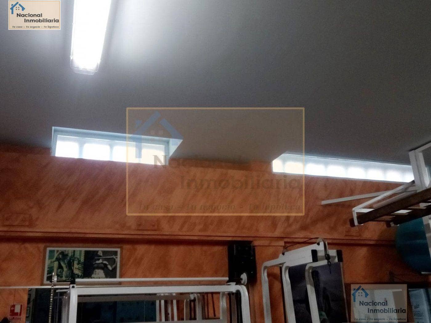 Commercial for sale in Segovia city - € 800,000 (Ref: 9765432)