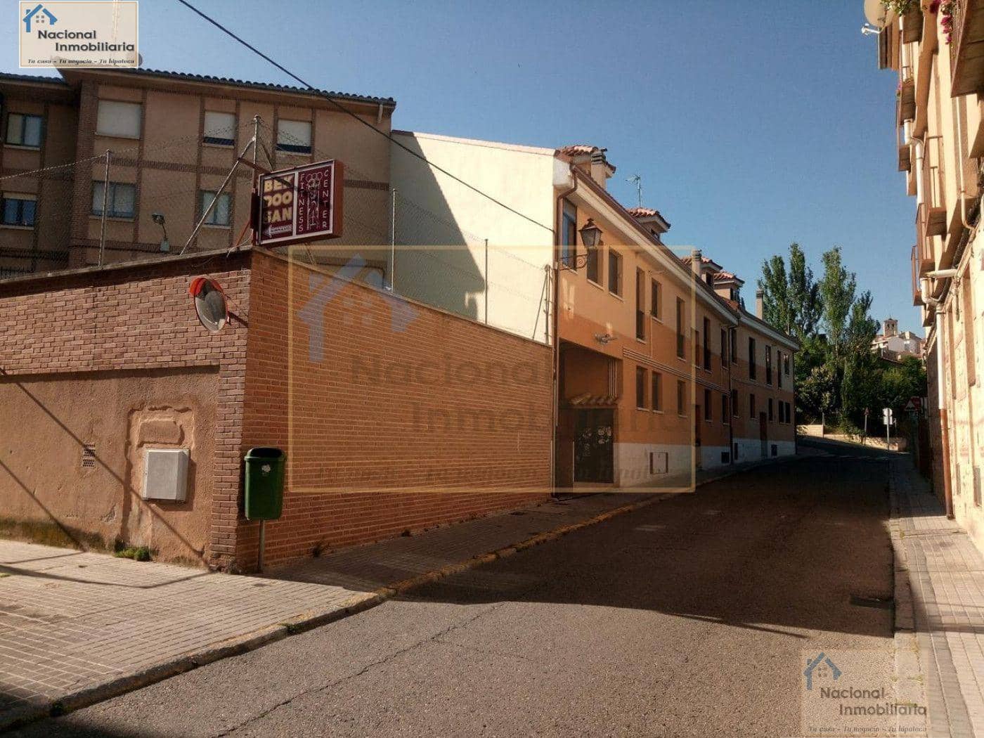 Commercial for sale in Segovia city - € 800,000 (Ref: 9765432)
