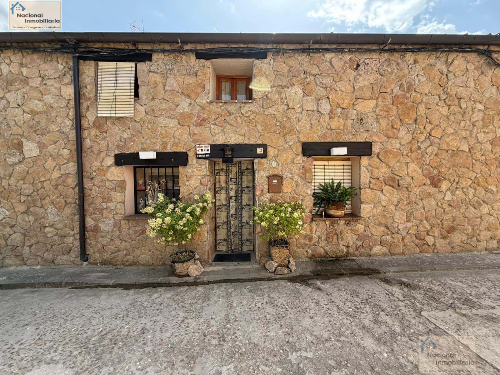 3 bedroom Flat for sale in Basardilla - € 75,000 (Ref: 9800265)