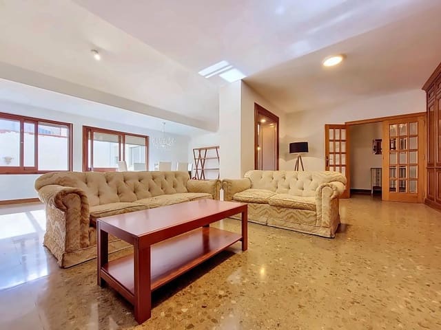 4 soveværelse Lejlighed til salg i Centro Urbano, Dénia - € 375.000 (Ref: 10033595)