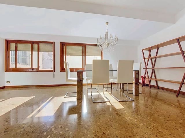 4 soveværelse Lejlighed til salg i Centro Urbano, Dénia - € 375.000 (Ref: 10033595)