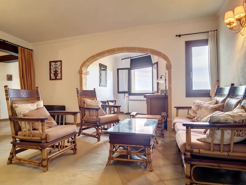 3 bedroom Villa for sale in Javea / Xabia with pool garage - € 1,095,000 (Ref: 7564892)