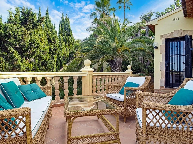 3 bedroom Villa for sale in Javea / Xabia with pool garage - € 1,095,000 (Ref: 7564892)