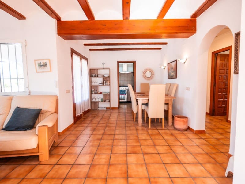 4 bedroom Villa for sale in Javea / Xabia with pool - € 699,000 (Ref: 8565431)