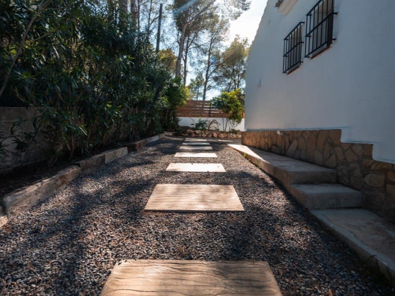 4 bedroom Villa for sale in Javea / Xabia with pool - € 699,000 (Ref: 8565431)