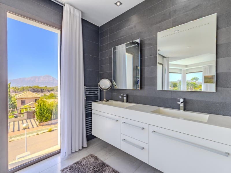 Chalet de 5 habitaciones en Javea / Xàbia en venta con piscina garaje - 2.350.000 € (Ref: 8716259)