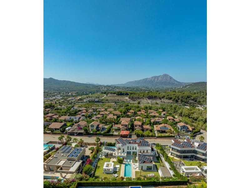 Chalet de 5 habitaciones en Javea / Xàbia en venta con piscina garaje - 2.350.000 € (Ref: 8716259)