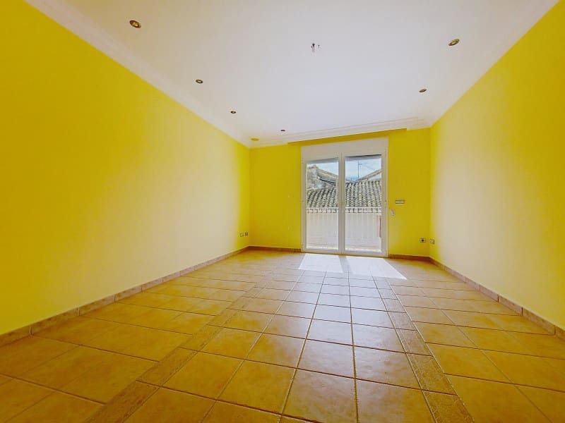 3 slaapkamer Flat te huur in Denia - € 1.150 (Ref: 8874761)