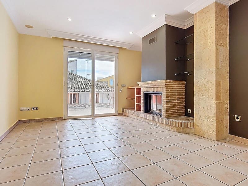 3 slaapkamer Flat te huur in Denia - € 1.150 (Ref: 8874761)