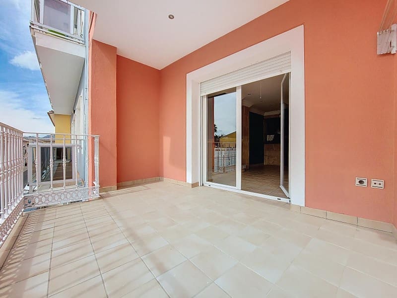 3 slaapkamer Flat te huur in Denia - € 1.150 (Ref: 8874761)