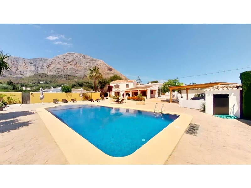 7 soverom Villa til salgs i Javea / Xabia med svømmebasseng - € 845 000 (Ref: 9061053)