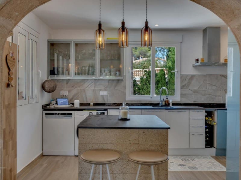 5 sypialnia Willa na sprzedaż w Javea / Xabia z basenem - 895 000 € (Ref: 9095523)