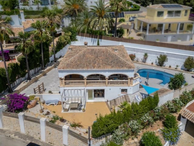 5 sypialnia Willa na sprzedaż w Partides comunes - Adsubia, Javea / Xàbia z basenem - 895 000 € (Ref: 9095523)