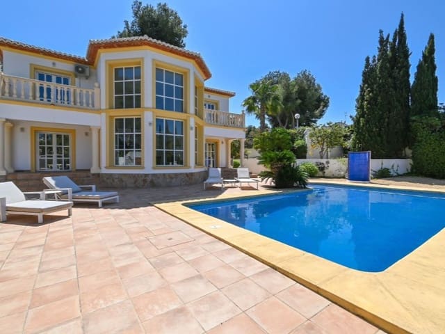 4 bedroom Villa for sale in Cap Martí - El Tossalet - Pinomar, Javea / Xàbia with pool garage - € 1,095,000 (Ref: 9112617)