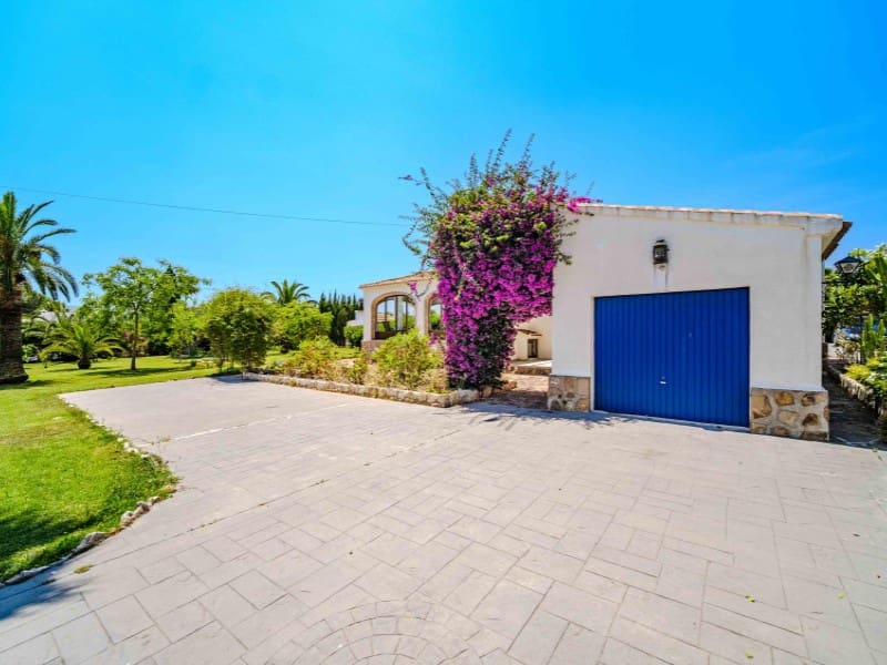 4 soveværelse Villa til salg i Javea / Xabia med swimmingpool garage - € 947.000 (Ref: 9196166)