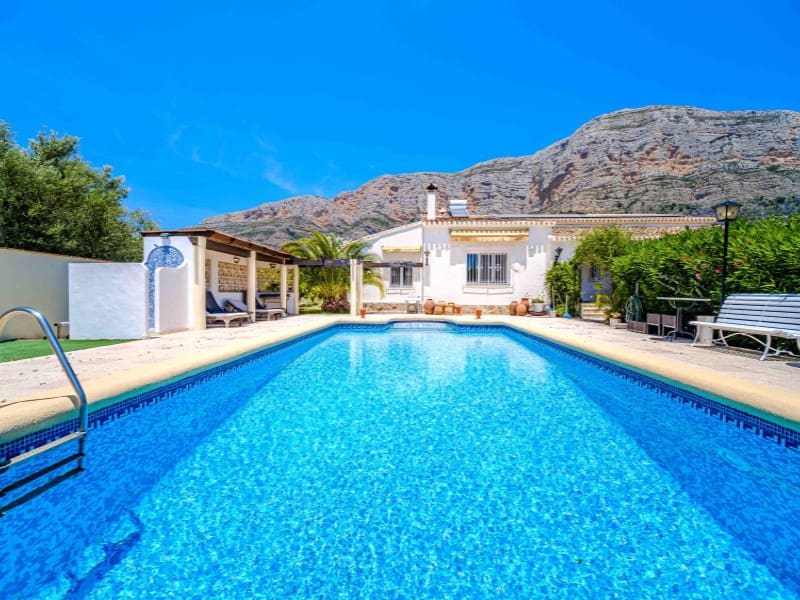4 soveværelse Villa til salg i Javea / Xabia med swimmingpool garage - € 947.000 (Ref: 9196166)