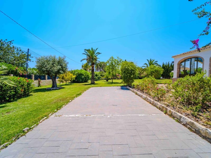 4 soveværelse Villa til salg i Javea / Xabia med swimmingpool garage - € 947.000 (Ref: 9196166)