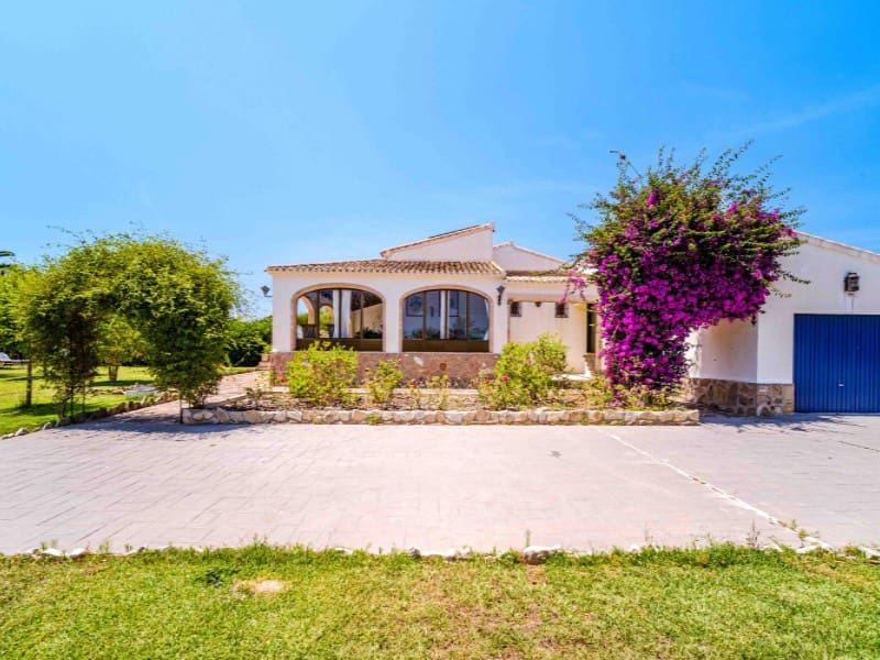 4 soveværelse Villa til salg i Javea / Xabia med swimmingpool garage - € 947.000 (Ref: 9196166)