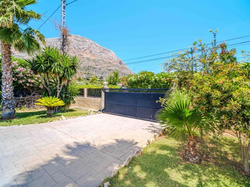 4 soveværelse Villa til salg i Javea / Xabia med swimmingpool garage - € 947.000 (Ref: 9196166)