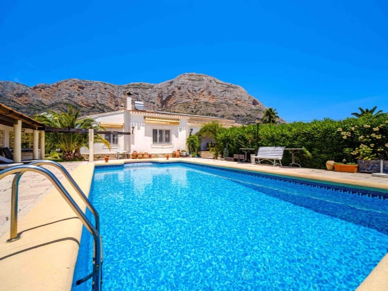 4 soveværelse Villa til salg i Javea / Xabia med swimmingpool garage - € 947.000 (Ref: 9196166)