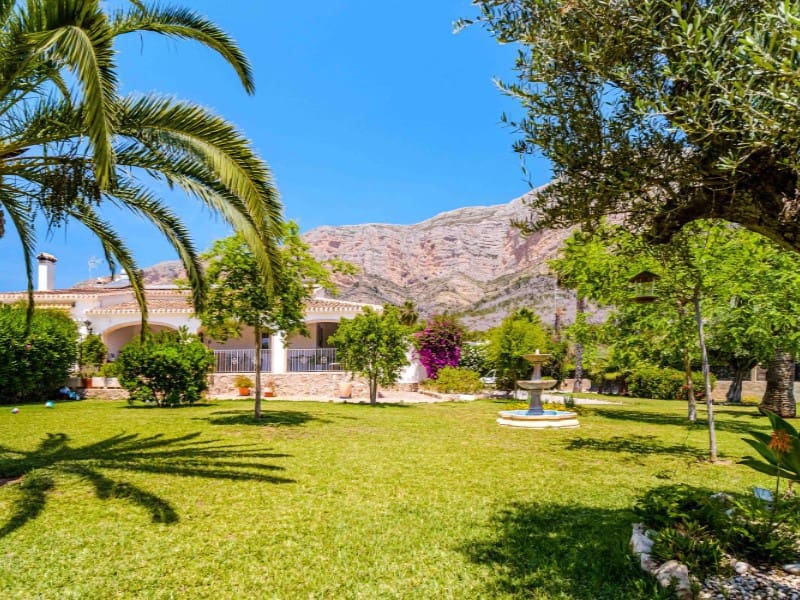 4 soveværelse Villa til salg i Javea / Xabia med swimmingpool garage - € 947.000 (Ref: 9196166)