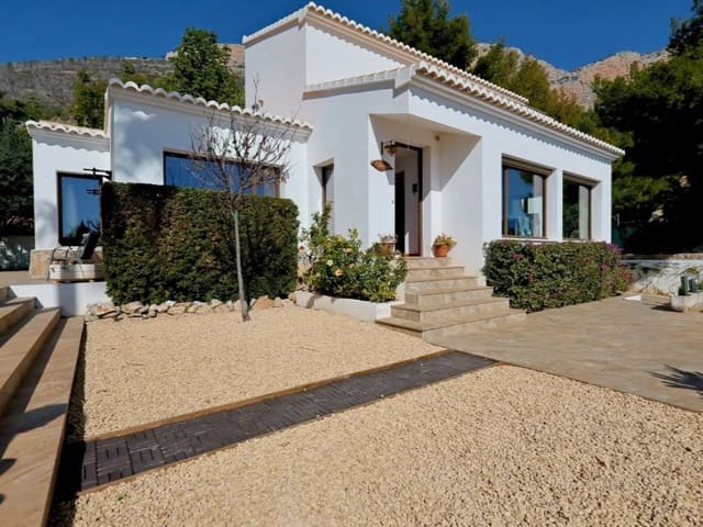 3 slaapkamer Villa te koop in Montgó - Ermita, Javea / Xàbia met zwembad garage - € 845.000 (Ref: 9198552)