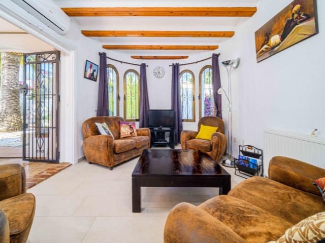 4 quarto Moradia para venda em Cap Martí - El Tossalet - Pinomar, Javea / Xàbia com piscina garagem - 595 000 € (Ref: 9209514)